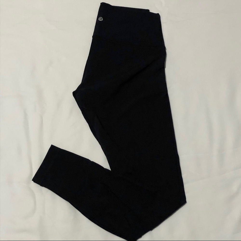 Black lululemon leggings